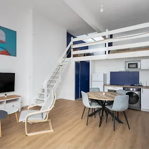 Duplex Au Calme A Deux Pas Du Centre-ville Avec Parking Privatif Et Terrasse Brest